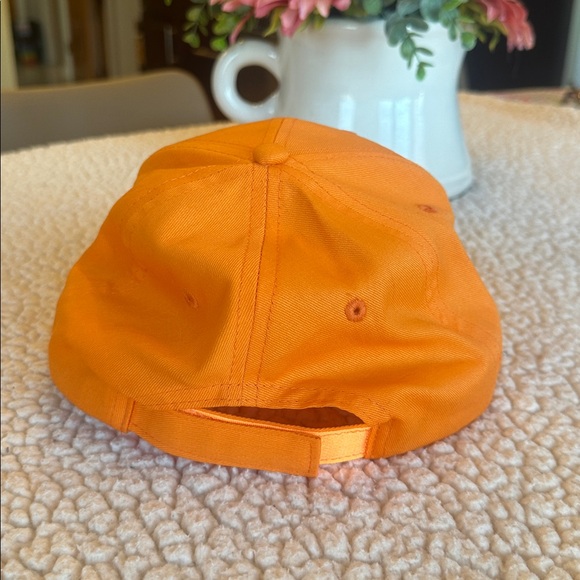 🌺 NWOT Embroidered Orange Coach Cap - Picture 4 of 8